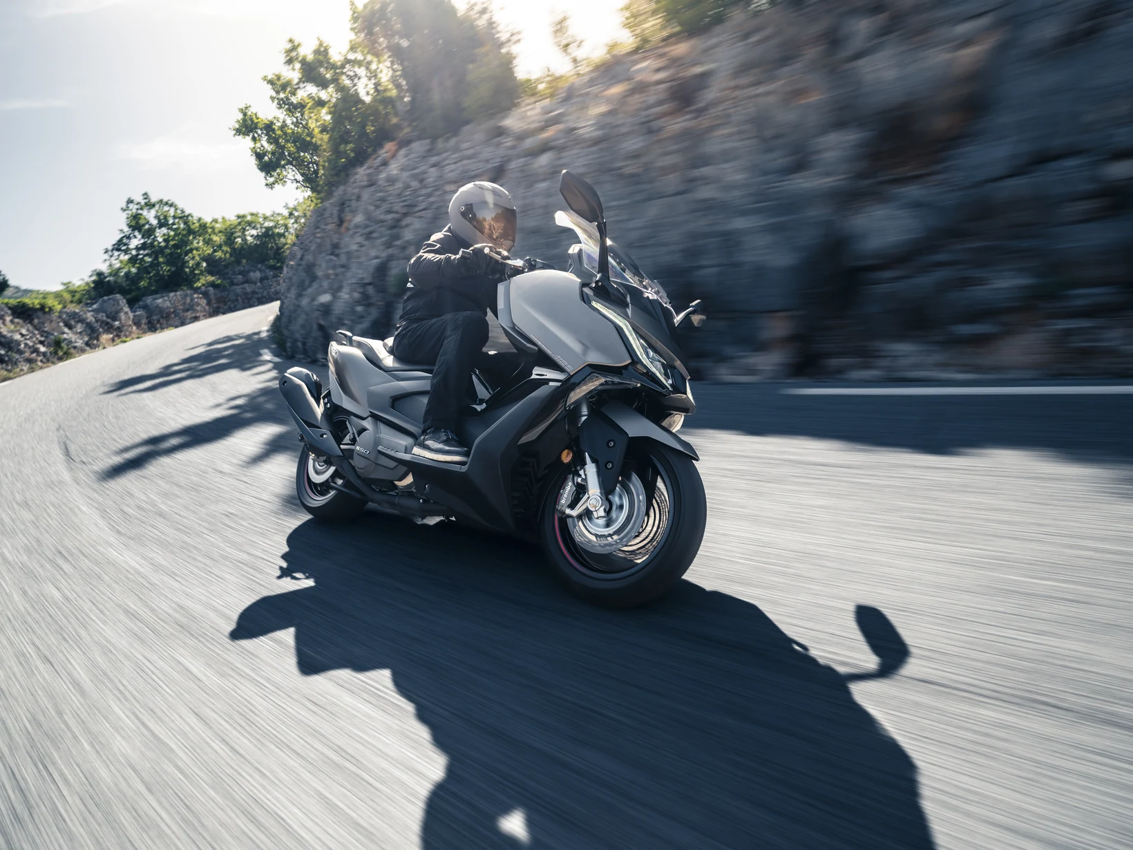 KYMCO AK 550